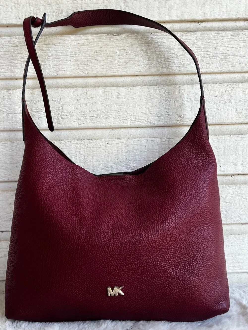 MICHAEL KORS Red Leather Cece Hobo Slouchy Shoulder Bag Tote Mercer Raven